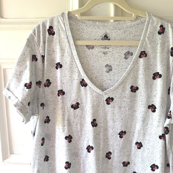 Disney Mickey Mouse Print V Neck T Shirt Size XL Light Gray Casual Top Tee - Picture 2 of 10